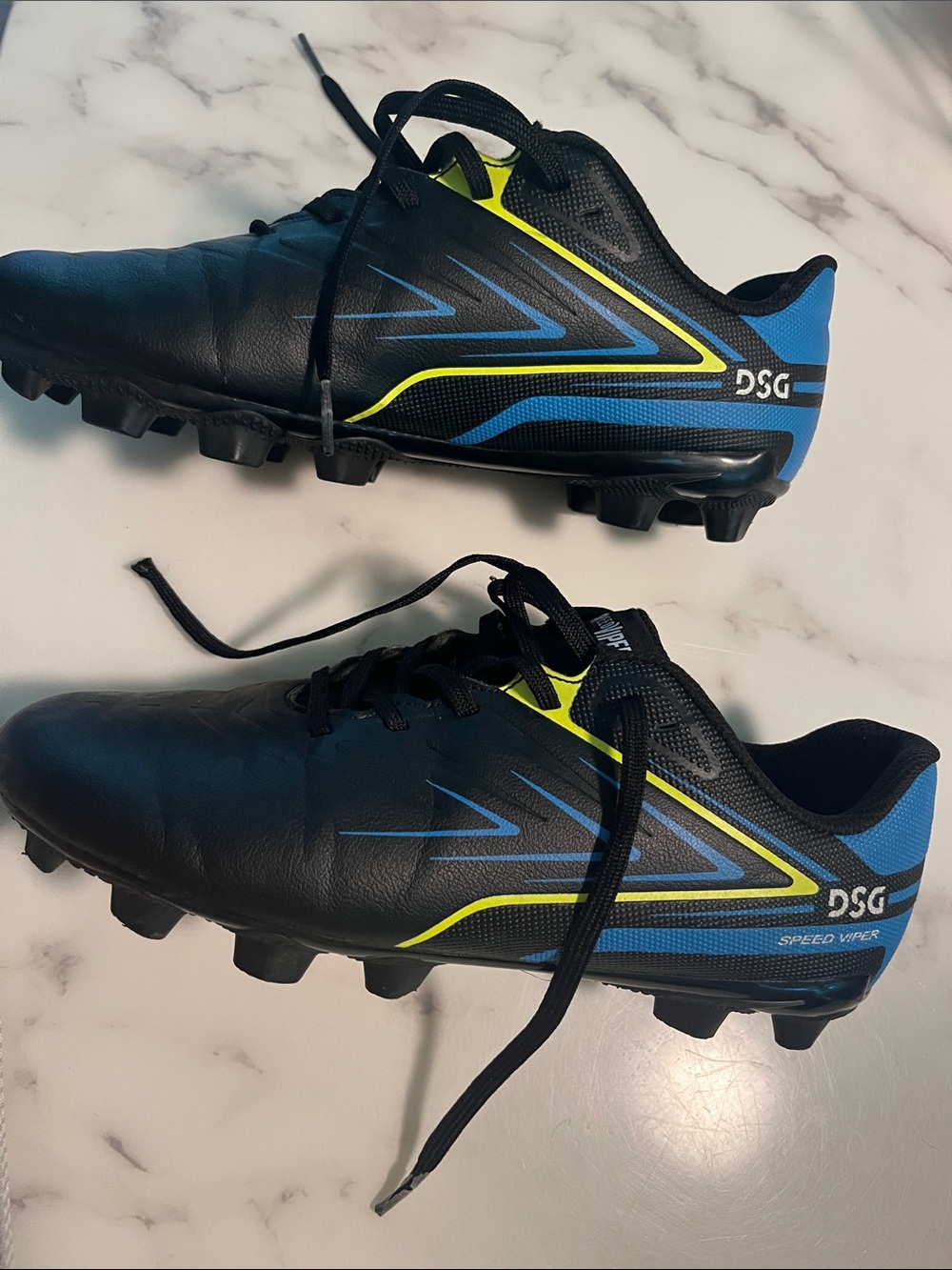 Boys Soccer Cleets size 4.5 youth